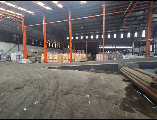 7,618M² WAREHOUSE FOR SALE IN MOBENI